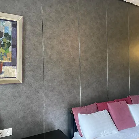 Old - Aparthotel